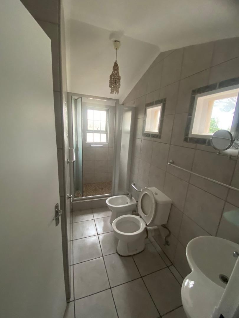 702061_Ensuite_1.jpeg