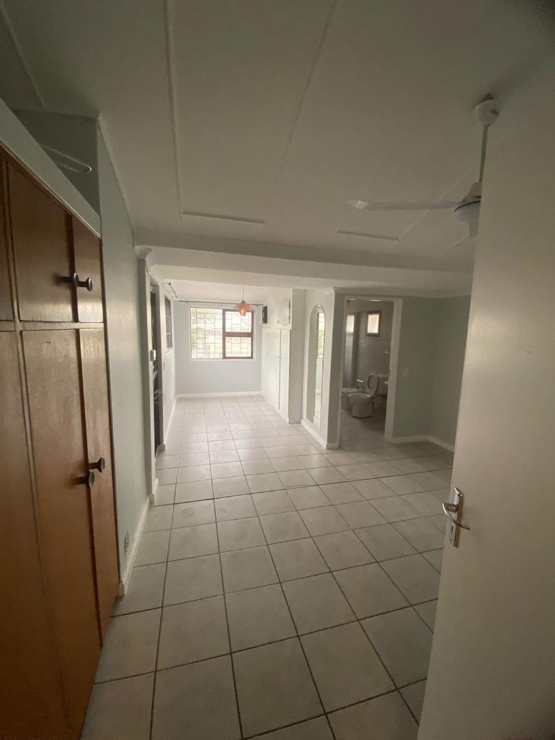 702061_main_bedroom.jpeg