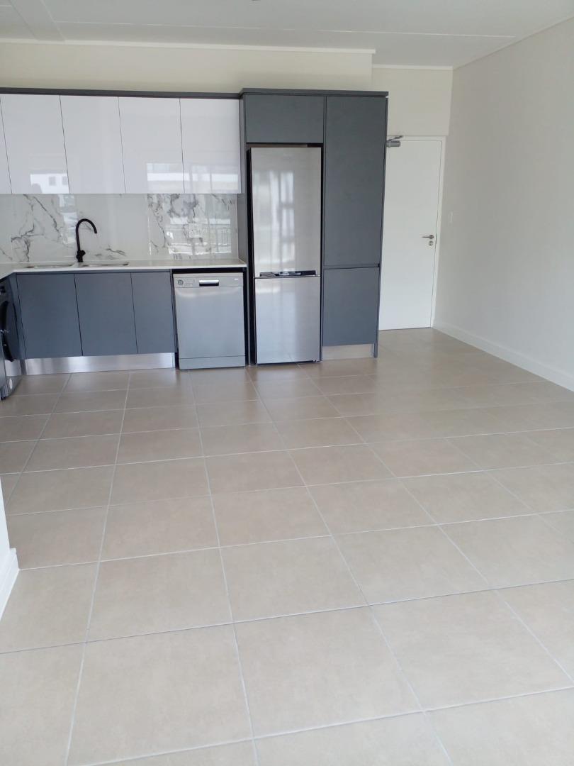 715264_Kitchen_3.jpg