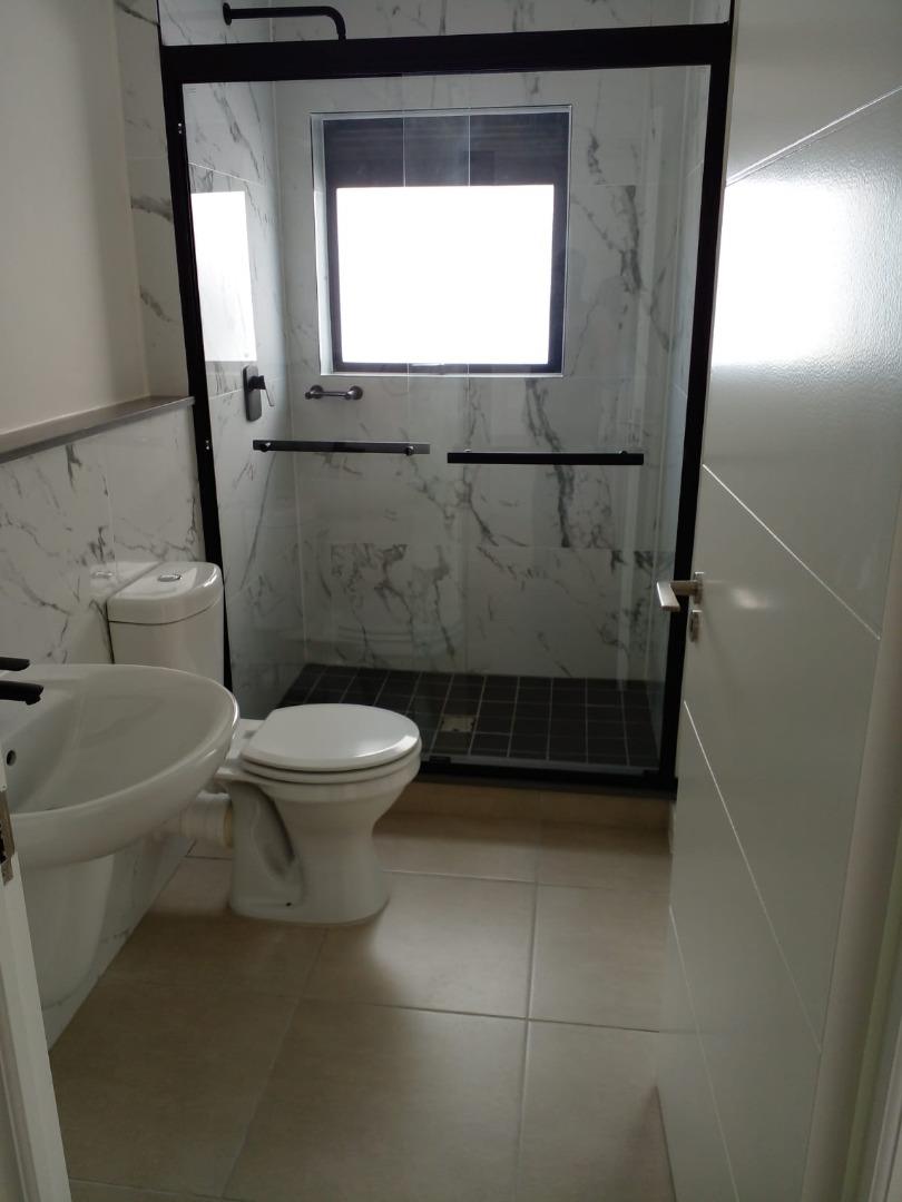 715264_bathroom_main.jpg