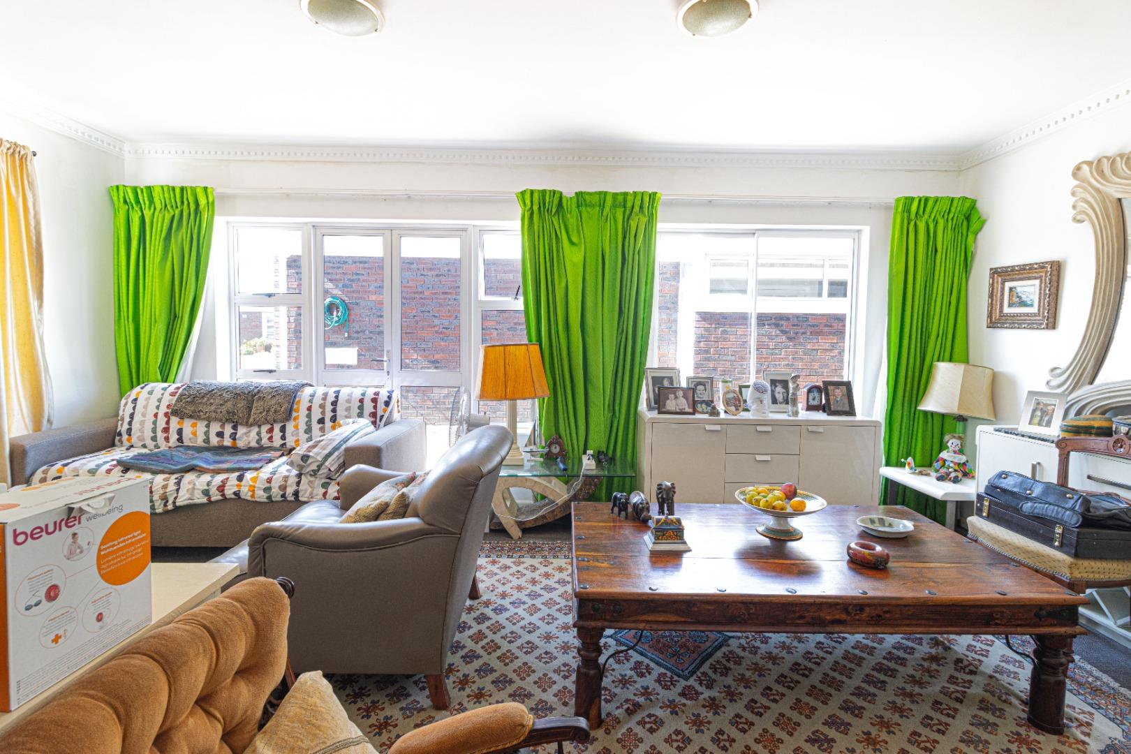 732492_Lounge_3.jpg