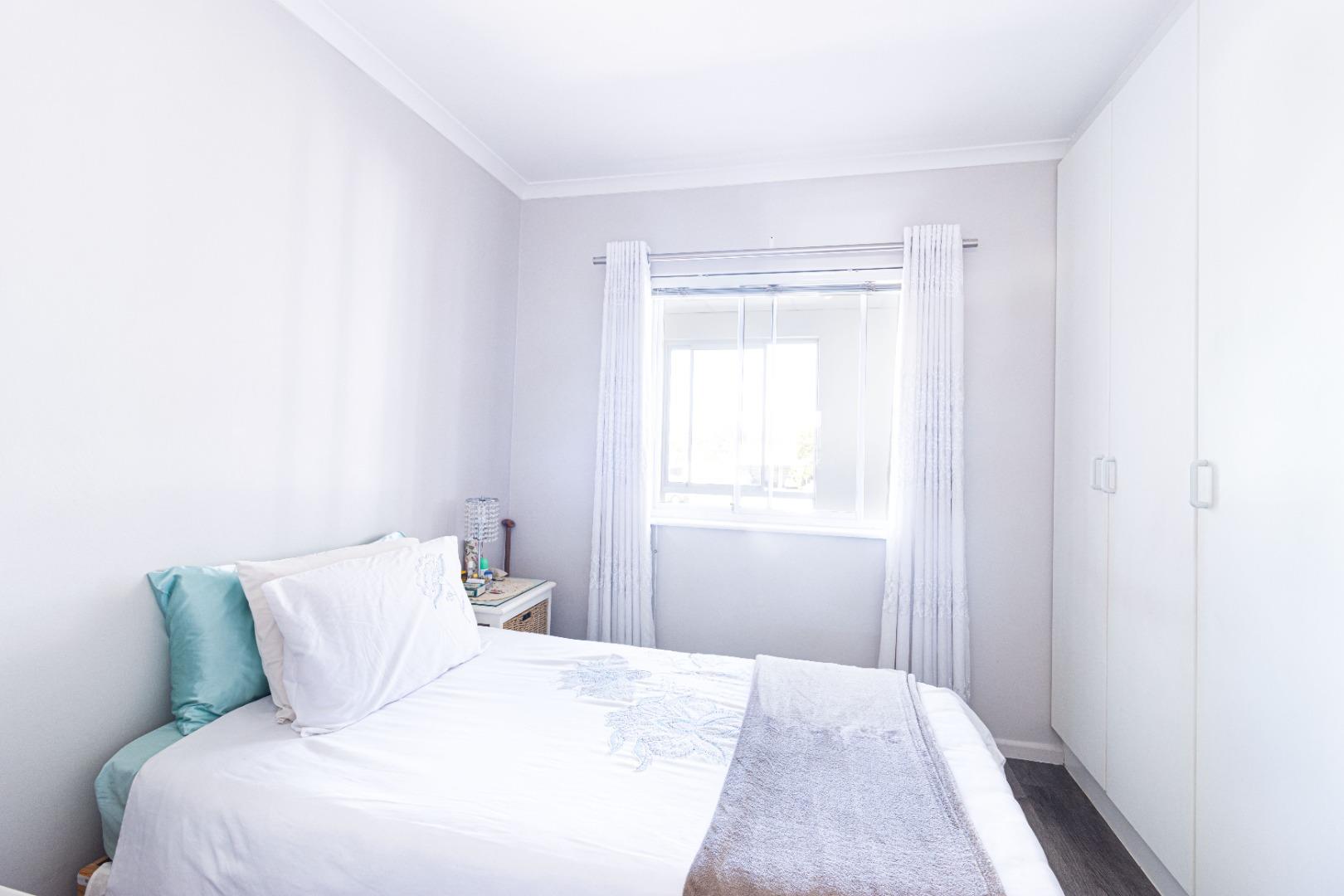 732493_Riverglade_1_bedroom_apartment_-10_(1).jpg