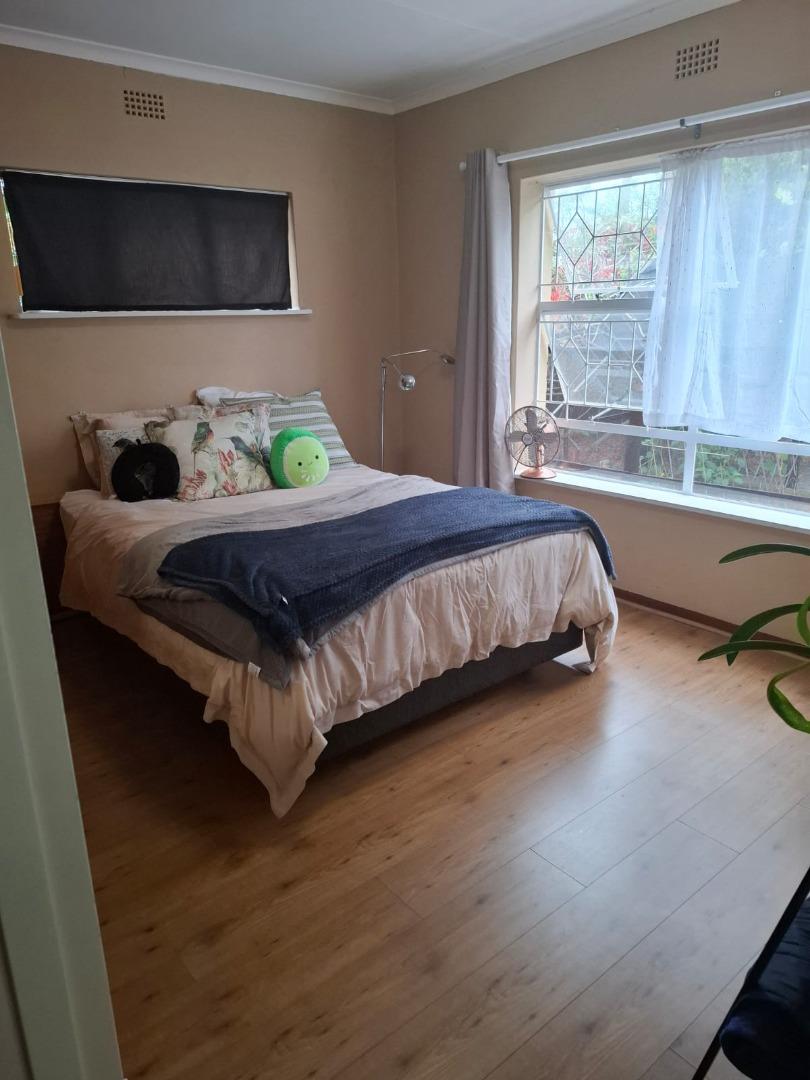 751052_Bedroom.jpg